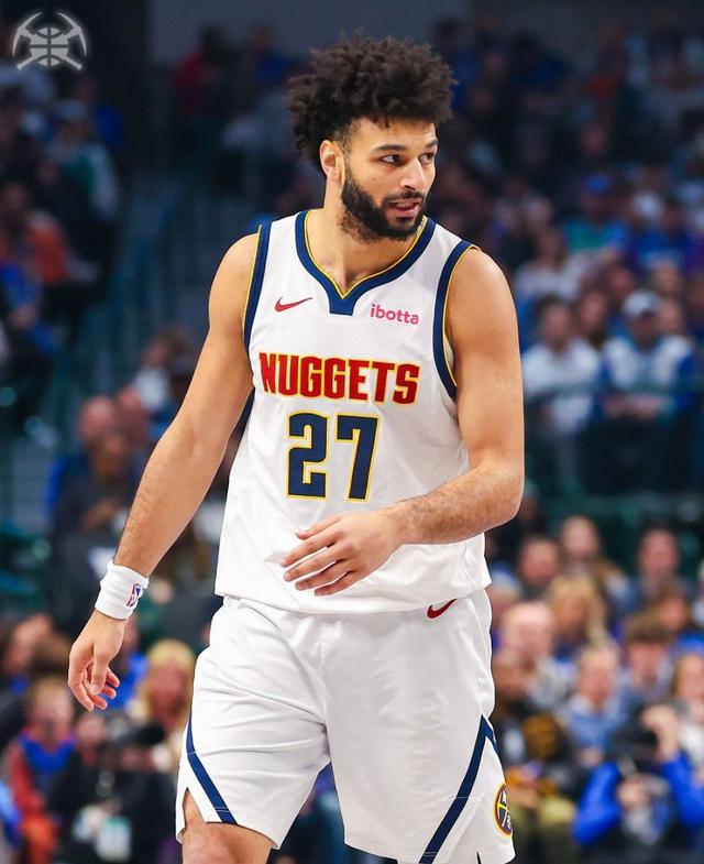 开云-穆雷在巴塞罗那比赛中领先优势明显，刷新纪录引发热议！