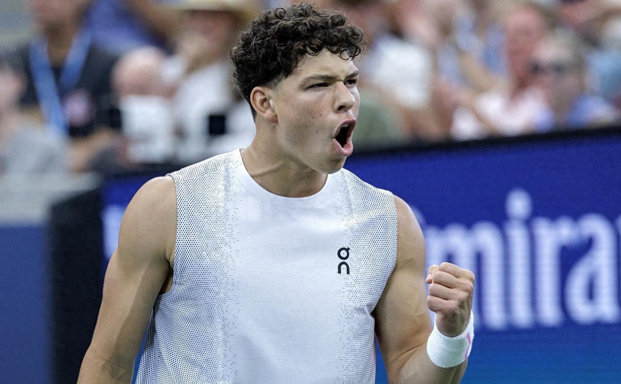 开云体育-塔图姆连续三场比赛得分超过赛况扑朔迷离，SKT挑战极限！的简单介绍